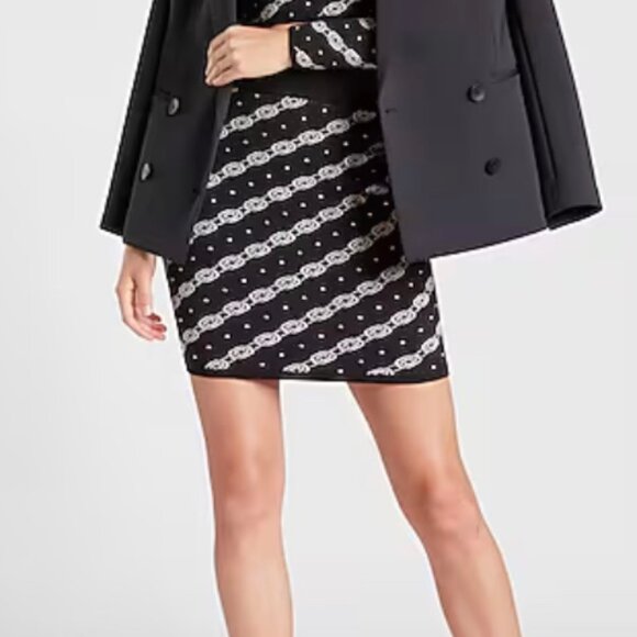 Super cute express chain link sweater crop top size M knit black and white - Picture 6 of 6